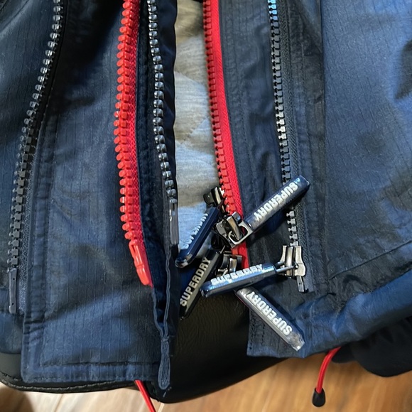 SIZE R SuperDry jacket - Picture 7 of 7